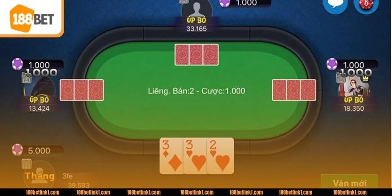 Liêng là bộ môn cược bài lá phụ thuộc rất lớn vào cách chia bài.